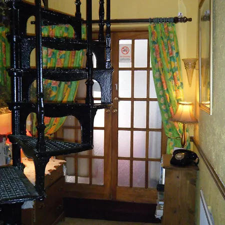 Bed & Breakfast Church View &