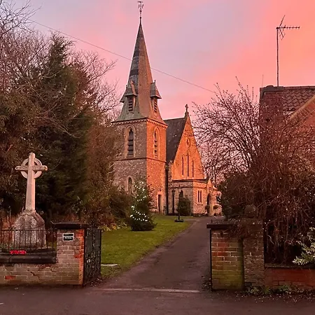 Church View B&B & Holiday Cottages
